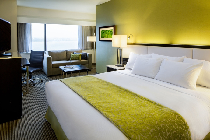 Imagen de la habitación del Hotel The Hollis Halifax A Doubletree Suites By Hilton. Foto 7