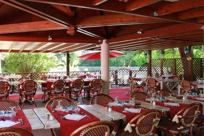 Imagen del bar/restaurante del Hotel The Hollywood Cannes. Foto 6