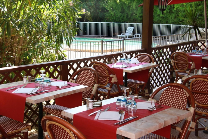 Imagen del bar/restaurante del Hotel The Hollywood Hotel Cannes. Foto 7