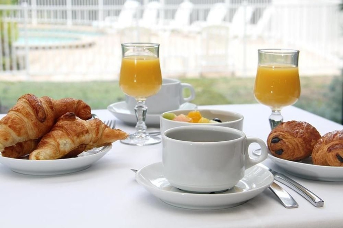 Imagen del bar/restaurante del Hotel The Hollywood Hotel Cannes. Foto 9