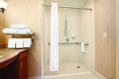 Imagen de la habitación del Hotel The Homewood Suites By Hilton Ithaca. Foto 10