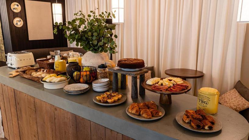 Imagen del bar/restaurante del Hotel The Honest Budapest by chic&basic. Foto 1