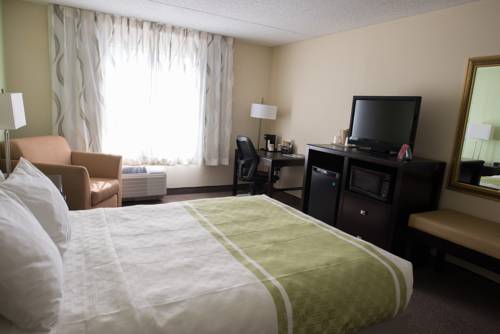 Imagen de la habitación del Hotel The Hope and Richard C. Holbrooke Conference Center. Foto 6