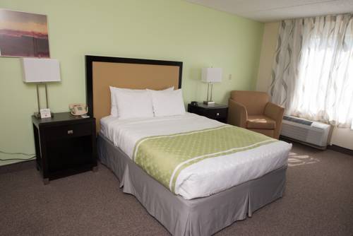 Imagen de la habitación del Hotel The Hope and Richard C. Holbrooke Conference Center. Foto 9