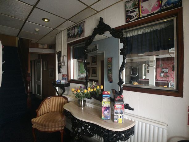 Imagen de los interiores del Hotel The Hopton. Foto 19