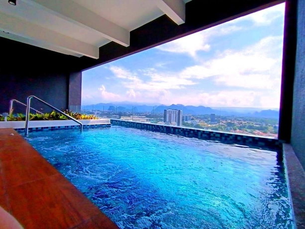 Imagen de la piscina del Hotel The Horizon Ipoh L15 by Grab A Stay. Foto 18