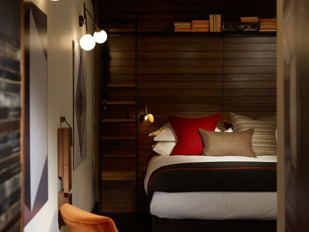 Imagen de la habitación del Hotel The Hospital Club. Foto 6