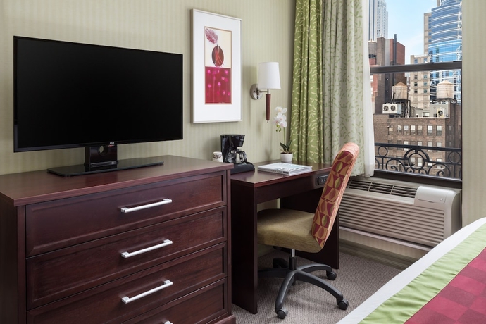 Imagen de la habitación del Hotel The Hotel @ Times Square. Foto 11