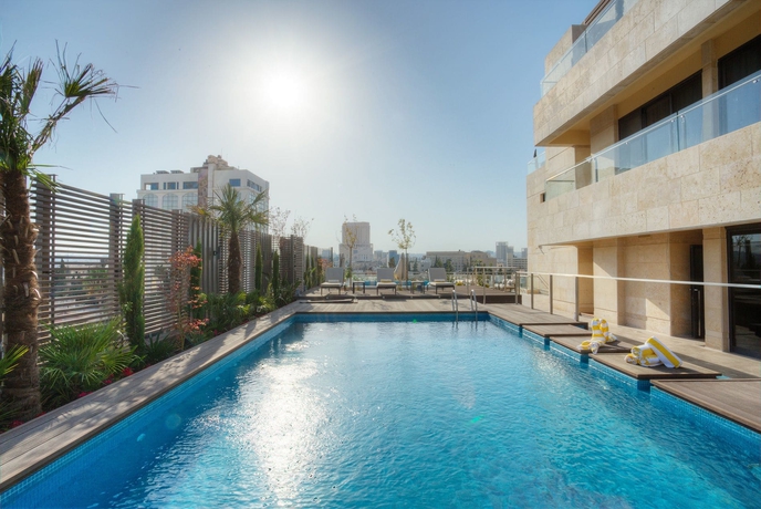 Imagen de la piscina del Hotel The House Boutique Suites. Foto 19