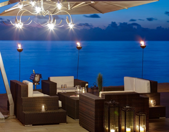 Imagen de los exteriores del Hotel The House By Elegant Hotels - All-inclusive - Adults-only. Foto 8