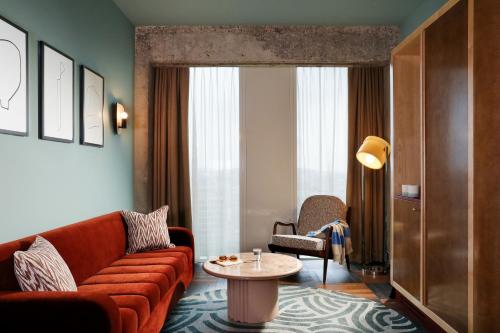 Imagen de la habitación del Hotel The Hoxton Brussels. Foto 15