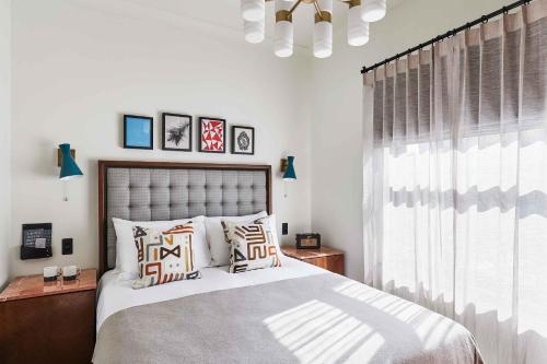 Imagen de la habitación del Hotel The Hoxton Portland. Foto 12