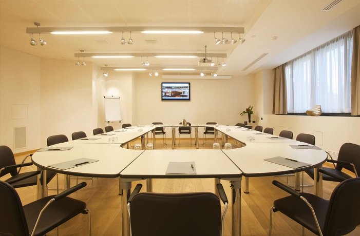 Imagen de los interiores del Hotel The Hub. Foto 8