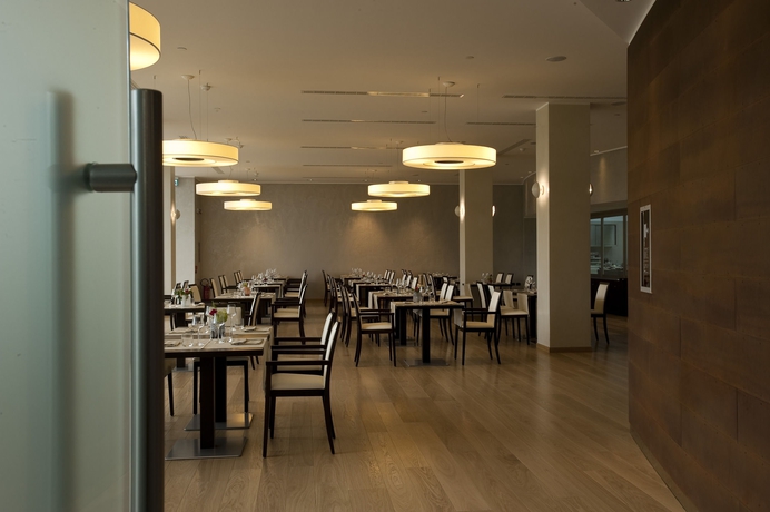 Imagen del bar/restaurante del Hotel The Hub. Foto 4