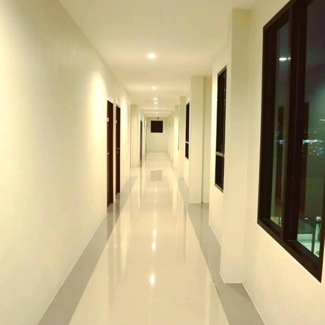 Imagen de los interiores del Hotel The Hub Suratthani. Foto 12