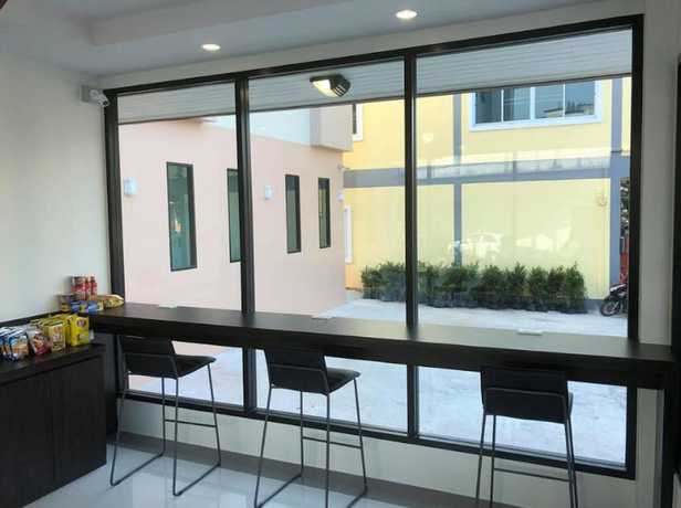 Imagen de los interiores del Hotel The Hub Suratthani. Foto 14