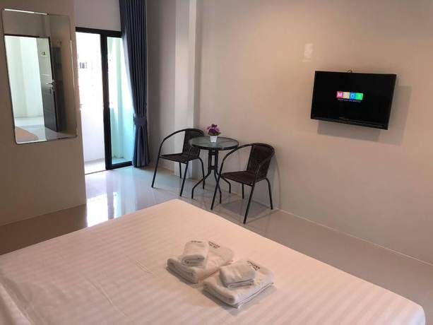 Imagen de la habitación del Hotel The Hub Suratthani. Foto 10
