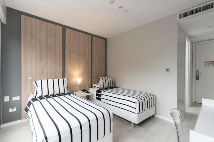 Imagen de la habitación del Hotel The Hub Urban. Foto 16