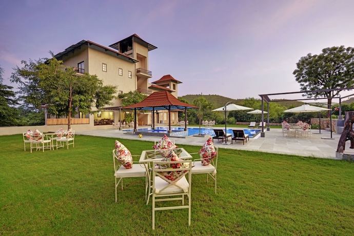 Imagen de los exteriores del Hotel The Hunting Lodge. Foto 14