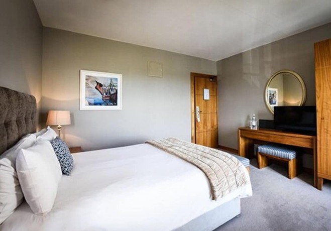 Imagen de la habitación del Hotel The Huntsman Inn, Galway. Foto 15