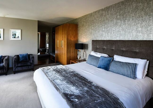 Imagen de la habitación del Hotel The Huntsman Inn, Galway. Foto 18
