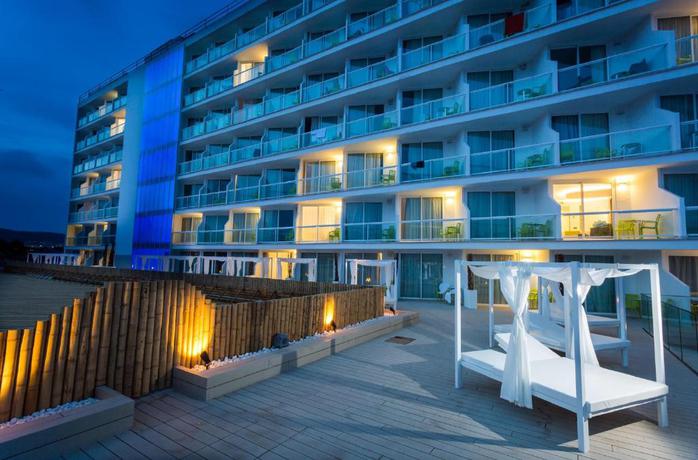 Imagen de los exteriores del Hotel The Ibiza Twiins. Foto 17