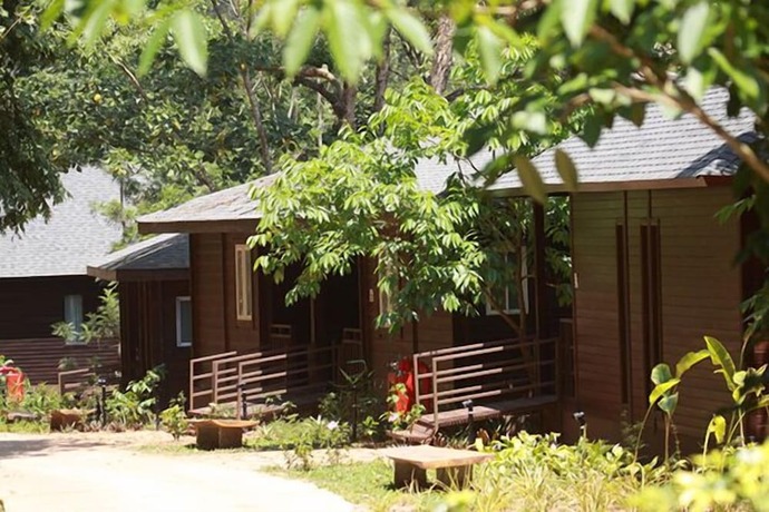 Imagen de la habitación del Hotel The Ibnii Spa Resort. Foto 13