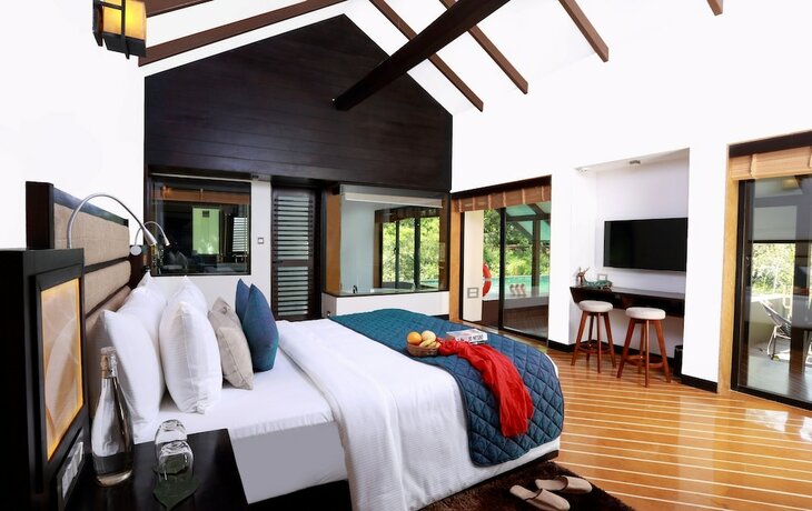 Imagen de la habitación del Hotel The Ibnii Spa Resort. Foto 14