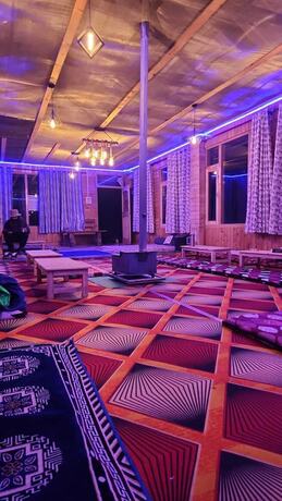Imagen general del Hotel The Ice Blue. Foto 12
