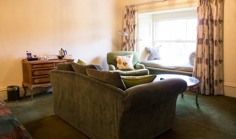 Imagen de la habitación del Hotel The Ickworth. Foto 6