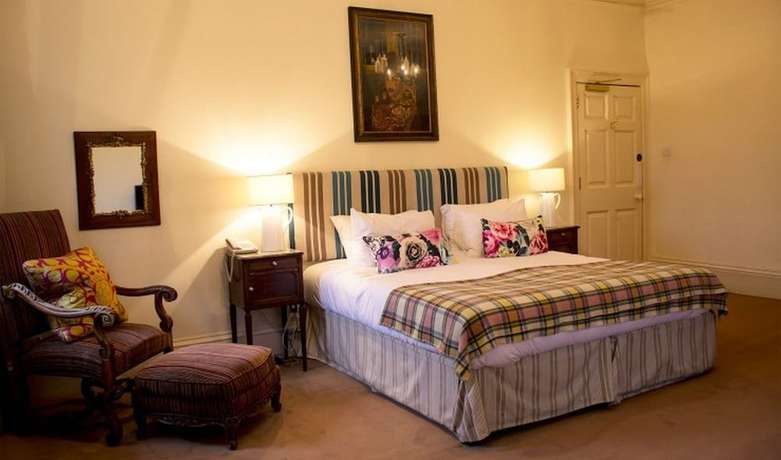 Imagen de la habitación del Hotel The Ickworth. Foto 11