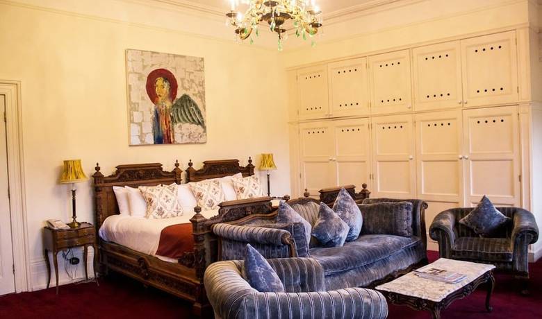 Imagen de la habitación del Hotel The Ickworth. Foto 12