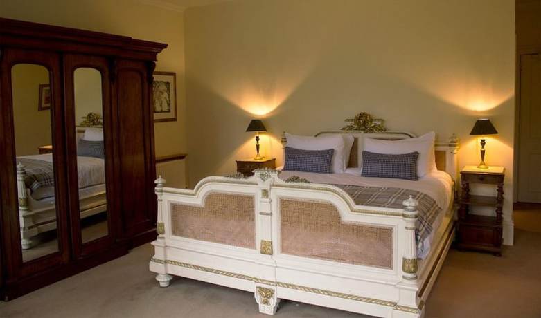 Imagen de la habitación del Hotel The Ickworth. Foto 13