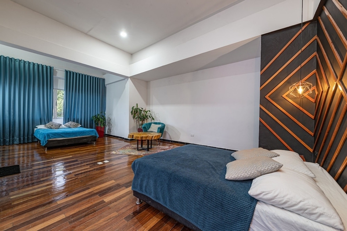 Imagen de la habitación del Hotel The Icon Resort. Foto 6