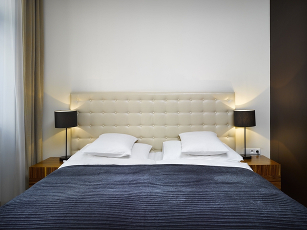 Imagen de la habitación del Hotel The Icon and Lounge. Foto 6