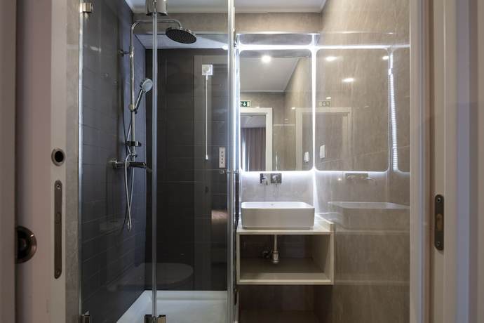 Imagen de la habitación del Hotel The Icons Lisbon Central. Foto 15