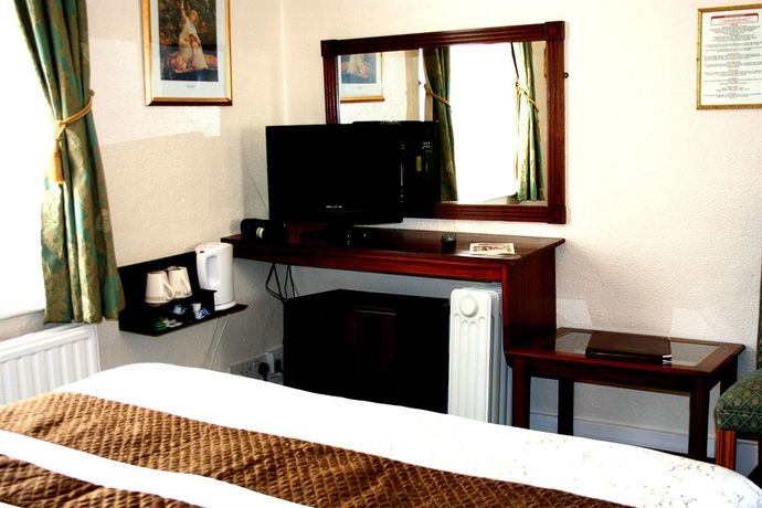 Imagen del bar/restaurante del Hotel The Ilfracombe House. Foto 3