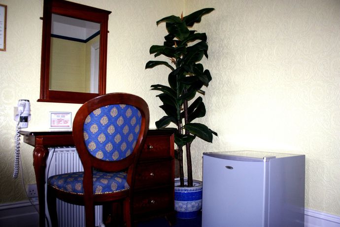 Imagen de la habitación del Hotel The Ilfracombe House. Foto 7