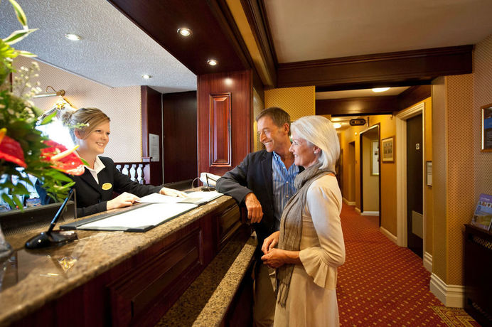 Imagen de los exteriores del Hotel The Imperial, Barnstaple. Foto 11