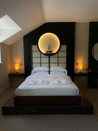Imagen de la habitación del Hotel The Imperial Dragon. Foto 18