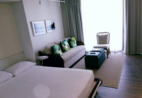 Imagen de la habitación del Hotel The Imperial Hawaii Resort. Foto 2