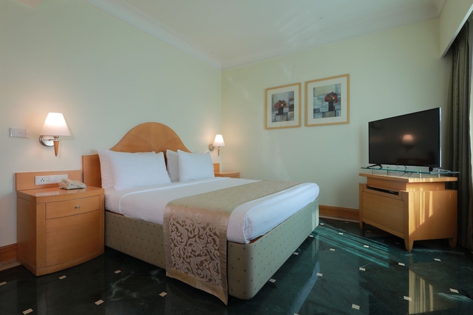 Imagen de la habitación del Hotel The Imperial Palace. Foto 4