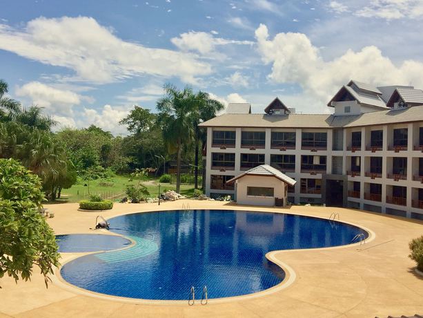 Imagen de los interiores del Hotel The Impress Nan. Foto 15