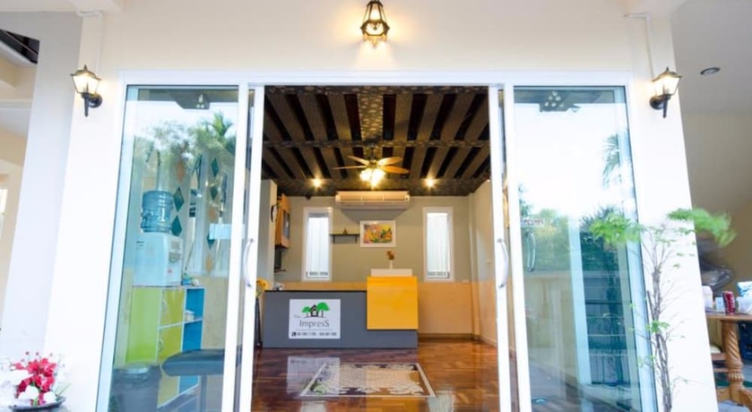 Imagen general del Hotel The Impress Sisaket. Foto 2