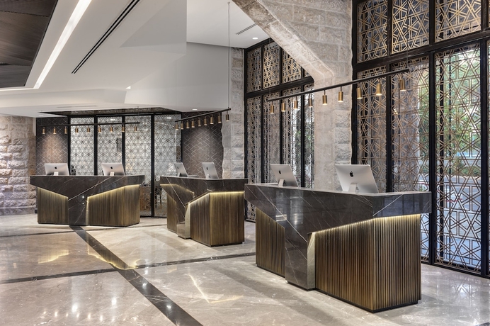 Imagen de los interiores del Hotel The Inbal Jerusalem. Foto 16