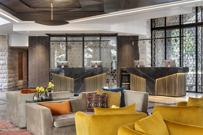 Imagen de los interiores del Hotel The Inbal Jerusalem. Foto 18
