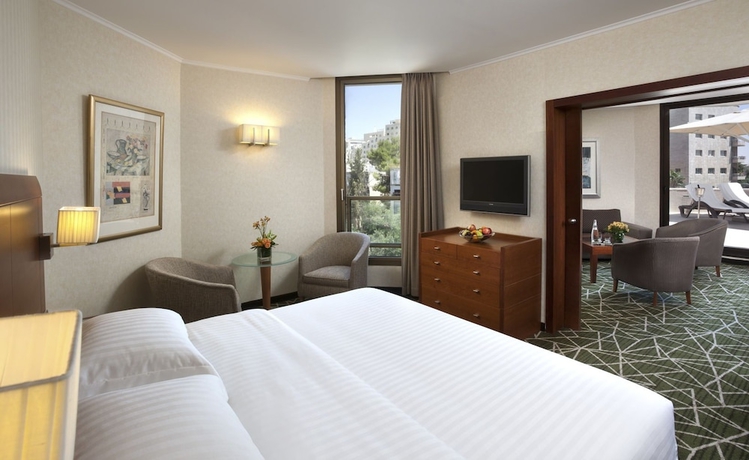 Imagen de la habitación del Hotel The Inbal Jerusalem. Foto 11