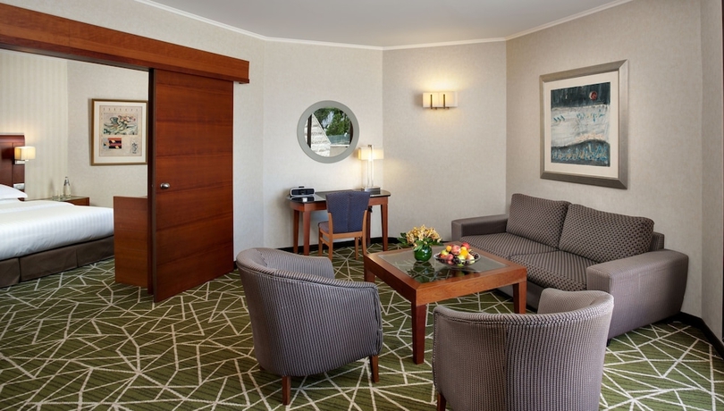 Imagen de la habitación del Hotel The Inbal Jerusalem. Foto 14