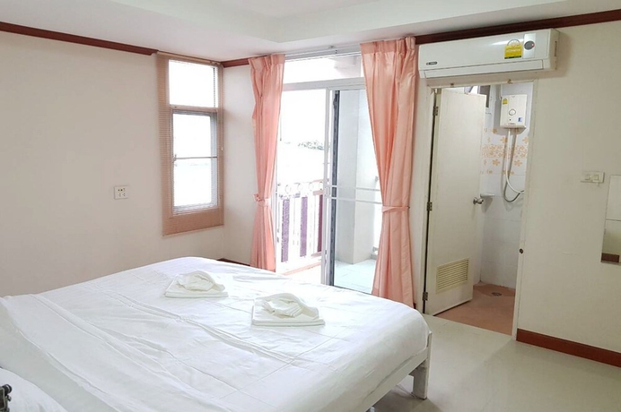 Imagen de la habitación del Hotel The Infinity 62. Foto 7