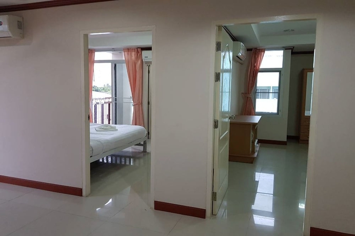 Imagen de la habitación del Hotel The Infinity 62. Foto 15